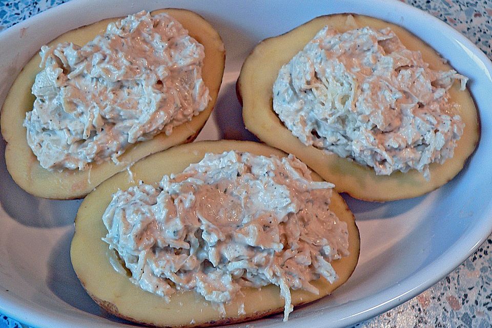 Backofenkartoffeln mit Käsefüllung