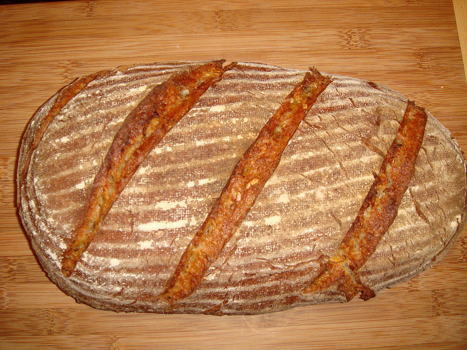 Mischbrot mit Sauerteig von Hiddigeigei| Chefkoch