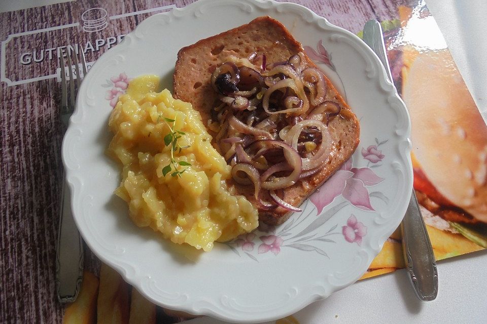 Bratkartoffeln mit Leberkäse und Salat