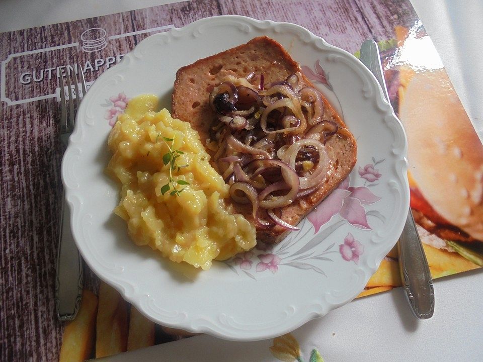 Bratkartoffeln mit Leberkäse und Salat von deutschy | Chefkoch