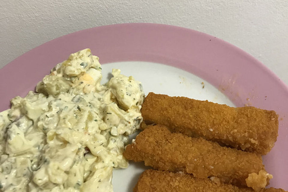 Kartoffelsalat zu Fischstäbchen