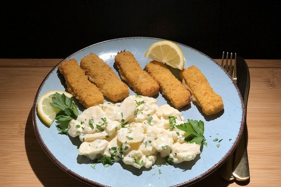 Kartoffelsalat zu Fischstäbchen