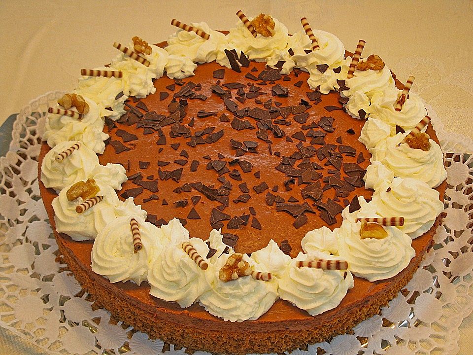 Walnuss-Schokoladen-Torte von brigschi| Chefkoch
