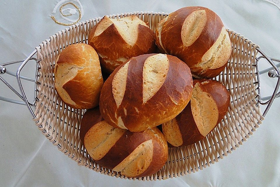 Dinkel-Laugenhörnchen mit oder ohne Käse