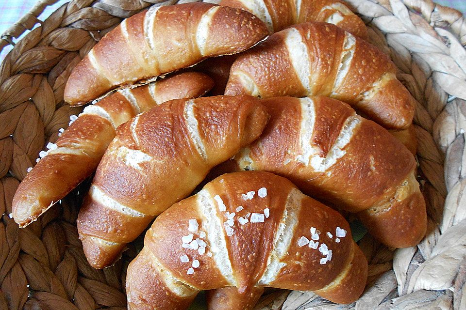 Dinkel-Laugenhörnchen mit oder ohne Käse