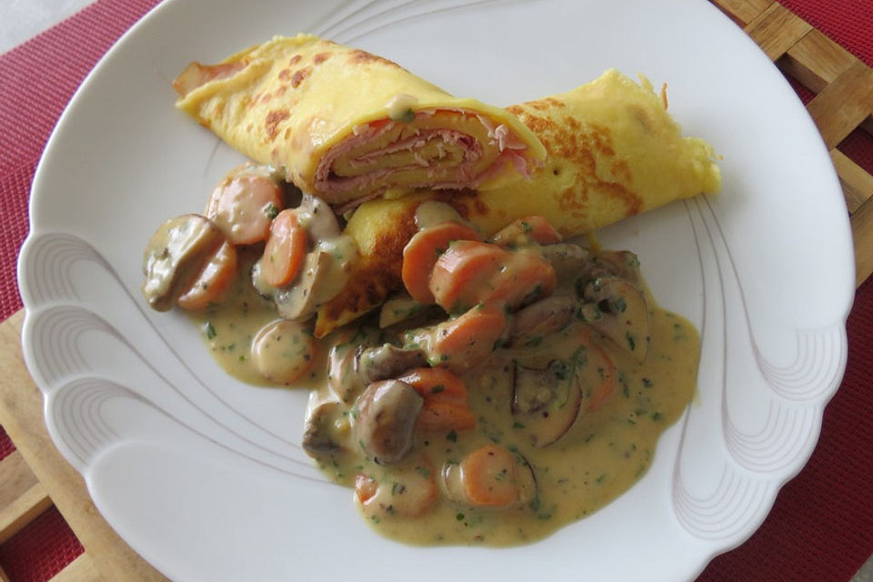 Schinken Pfannkuchen-Rollen mit Pilzrahm