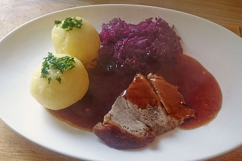 Bayrisches Krusten-Wammerl mit Sauerkraut  à la Maggler