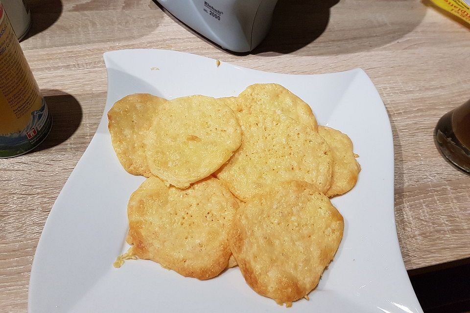 Low Carb Parmesan-Gouda-Chips