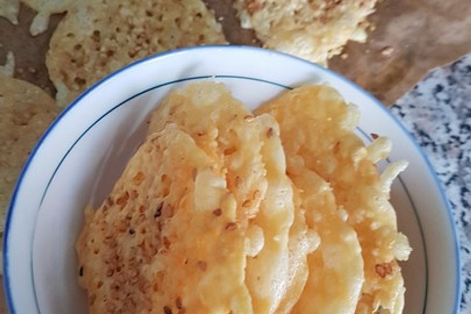 Low Carb Parmesan-Gouda-Chips