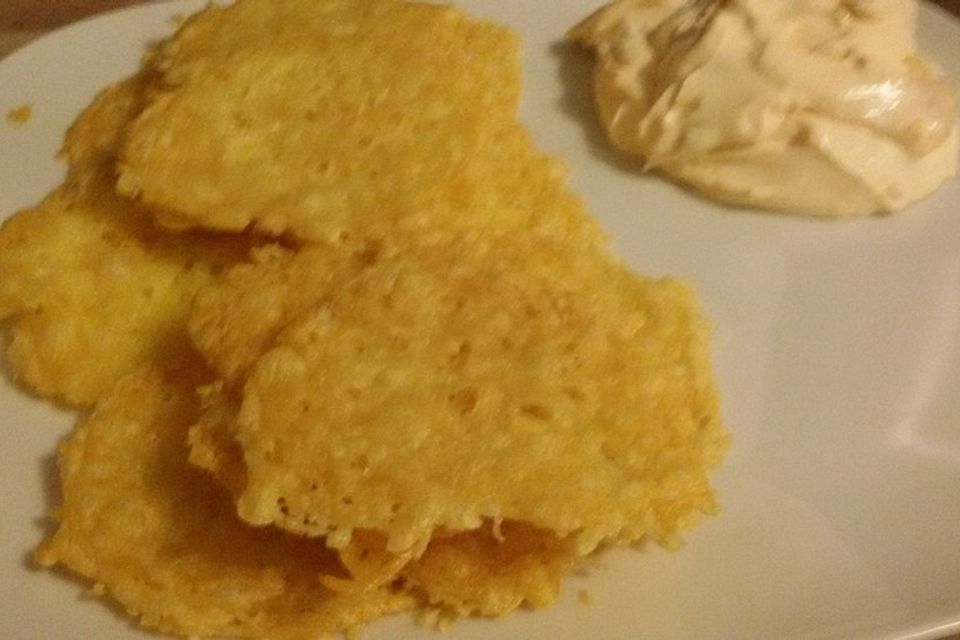 Low Carb Parmesan-Gouda-Chips