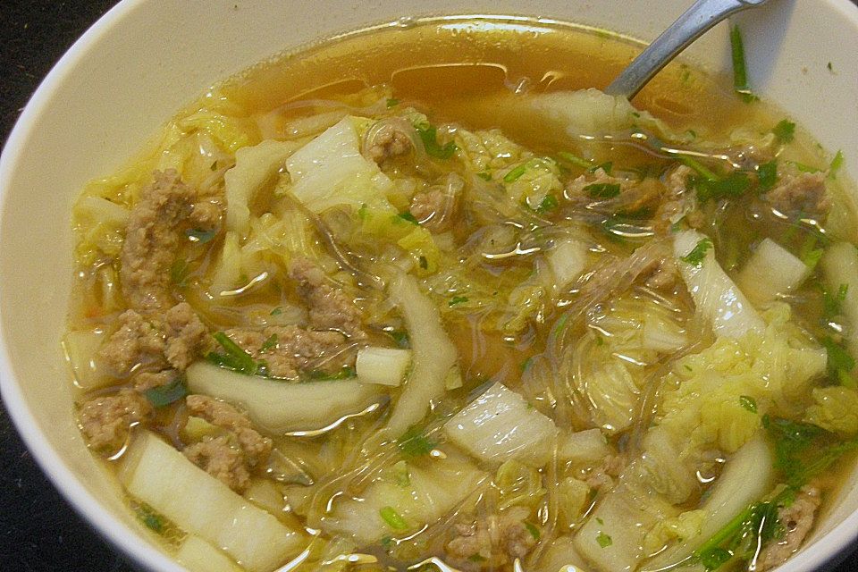 Glasnudelsuppe mit Hackfleisch