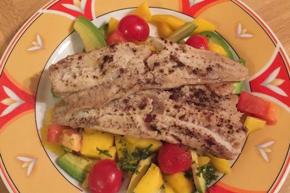 Avocado-Mango Salat mit Fisch