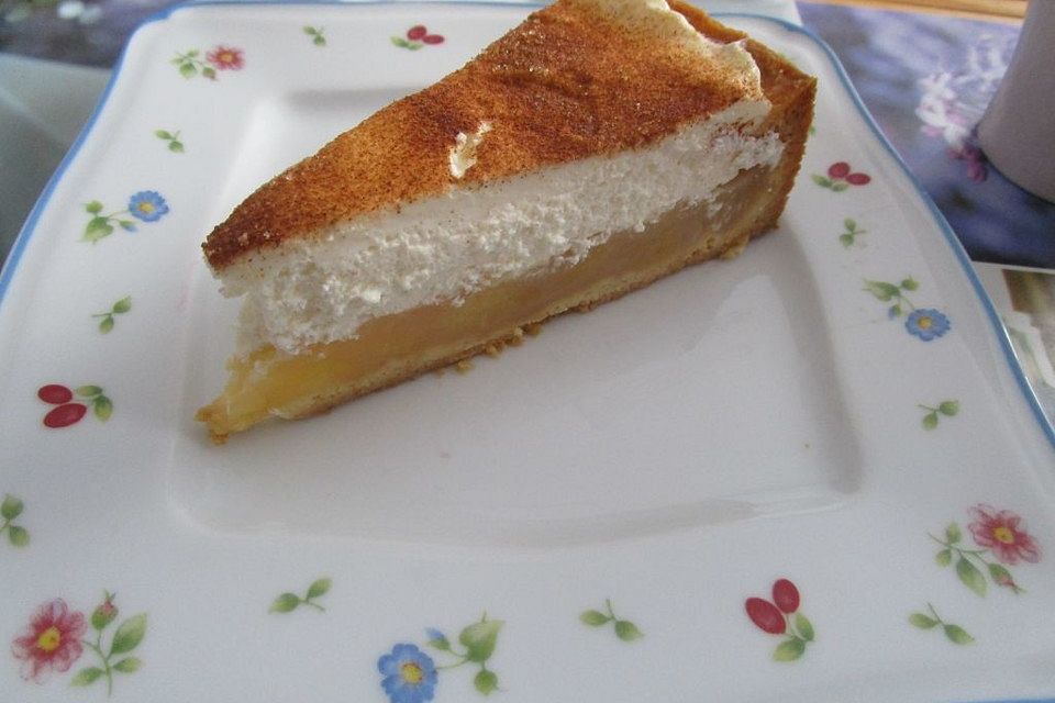 Apfel-Schmand-Kuchen mit Amaretto