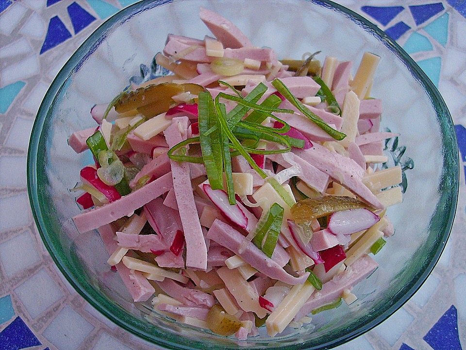 Wurst-Käse-Salat mit Radieschen| Chefkoch