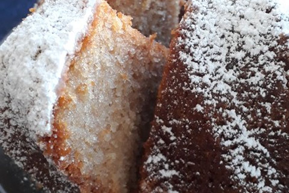 Apfelmus-Rührkuchen