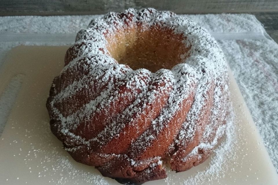 Apfelmus-Rührkuchen