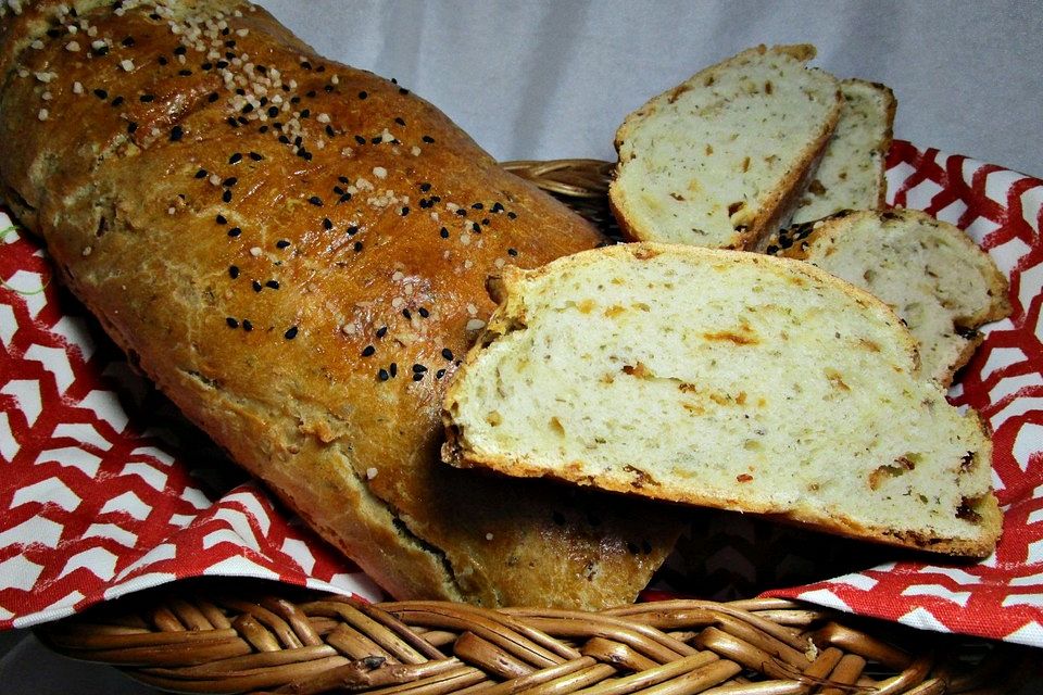 Zwiebel-Kräuter-Brot nach Fiefhusener Art