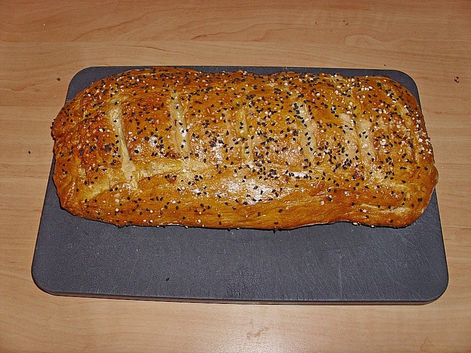 Zwiebel-Kräuter-Brot nach Fiefhusener Art von Fiefhusener | Chefkoch