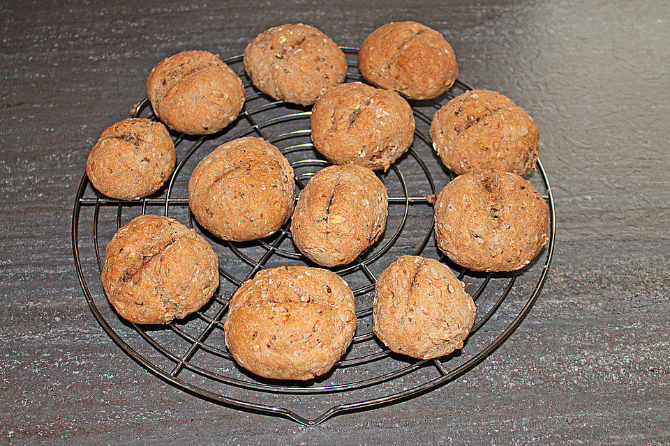 Knusprige Langschläferbrötchen