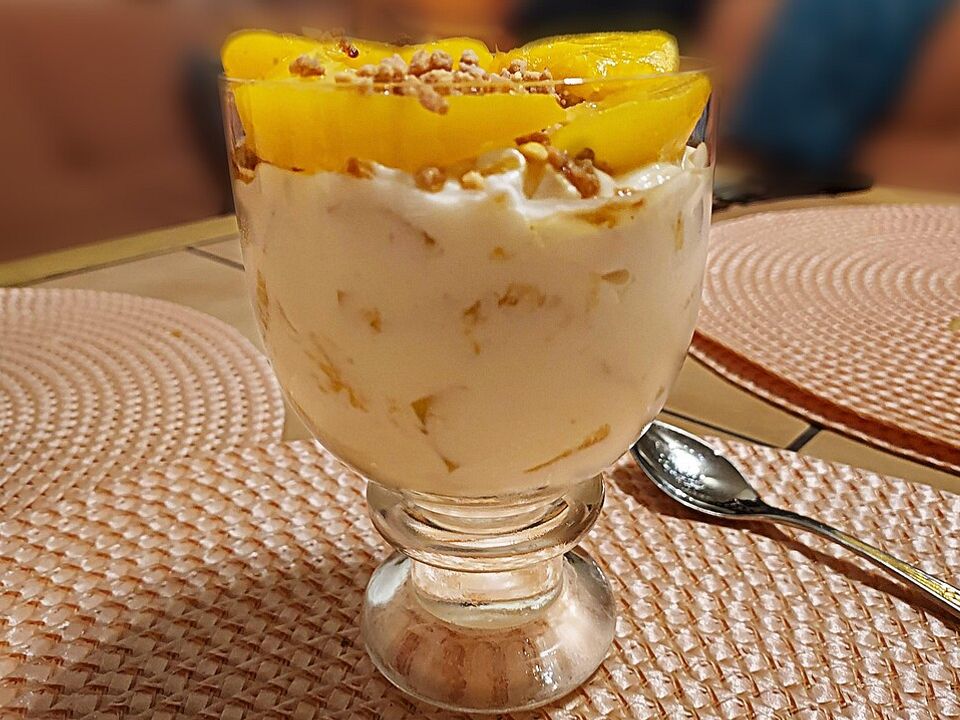 Pfirsich-Krokant Creme von SchmackoFatz3| Chefkoch