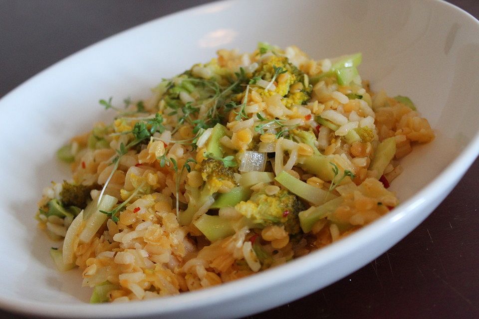 Brokkoli-Risotto mit roten Linsen