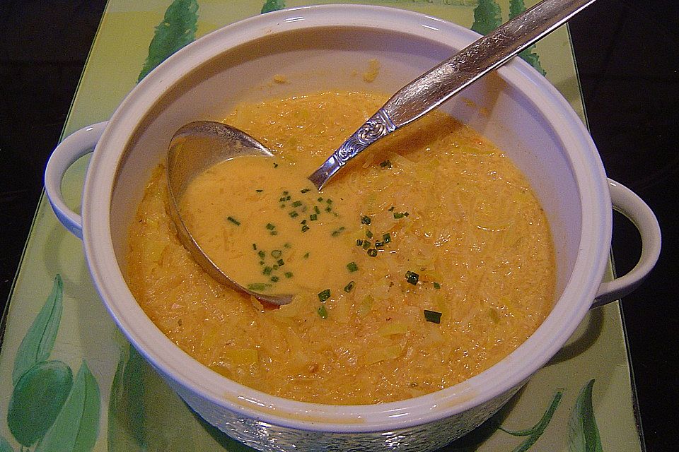 Sauerkrautsuppe nach Pfarrhaushälterinnenart