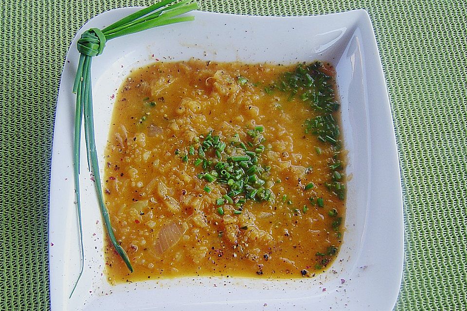 Sauerkrautsuppe nach Pfarrhaushälterinnenart