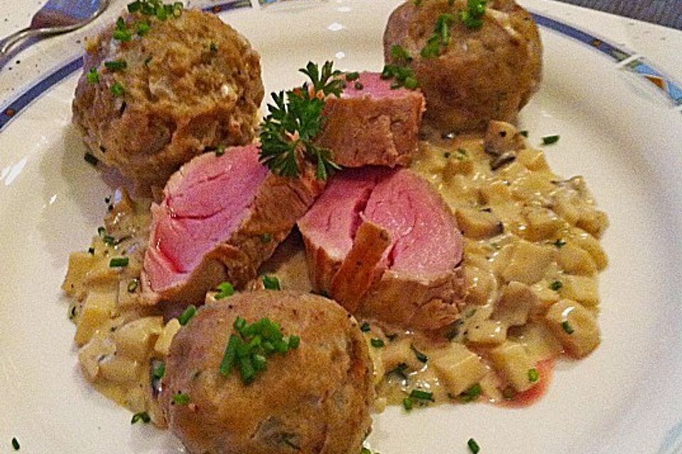 Schweinefilet mit cremigen Kräuterseitlingen