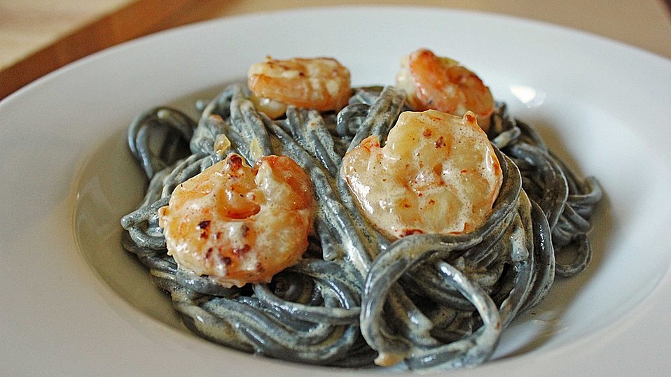 Spaghetti mit Garnelen in Zitronen-Butter-Soße von helloina Spaghetti mit Garnelen in Zitronen-Butter-Soße von helloina