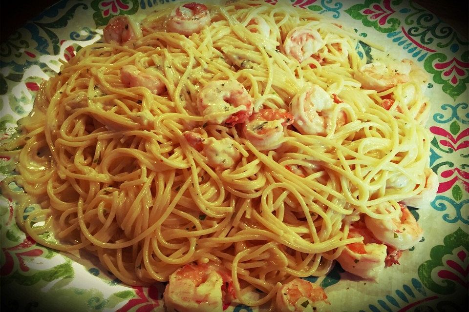 Spaghetti mit Garnelen in Zitronen-Butter-Soße