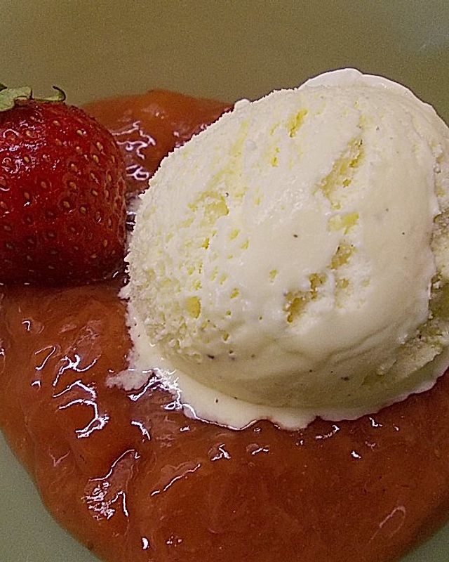 Erdbeer-Mango Grütze mit Vanille