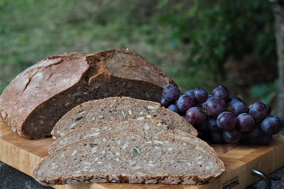 Eifelkrimis kerniges Roggenbrot