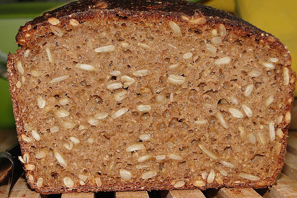 Eifelkrimis kerniges Roggenbrot