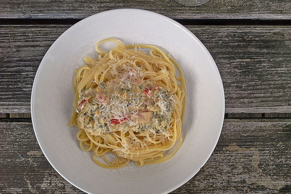 Mangold-Tomaten-Senf-Sahne-Tagliatelle