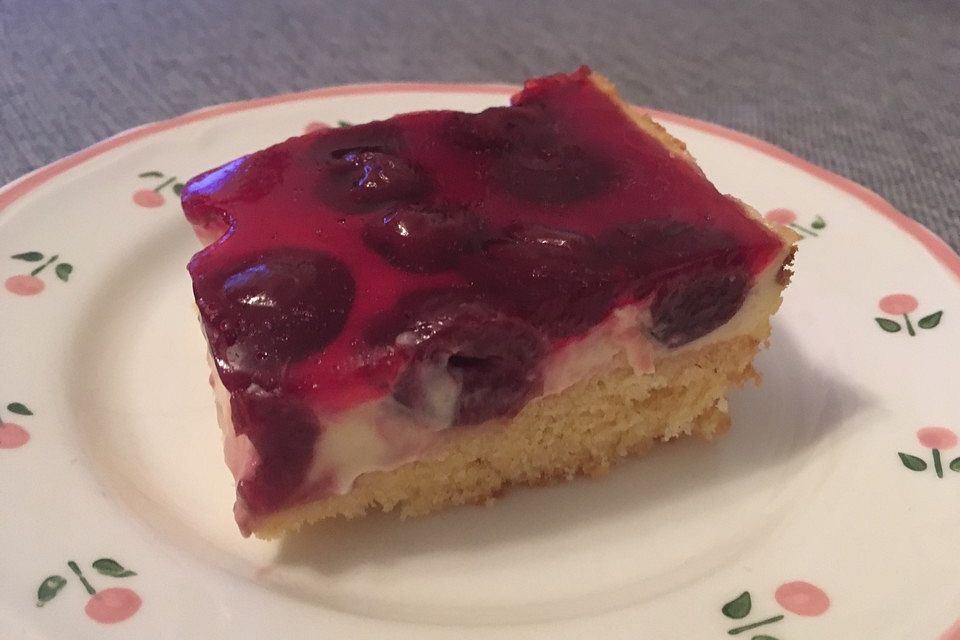 Kirsch-Schmand-Blechkuchen