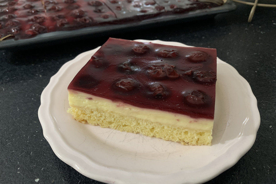 Kirsch-Schmand-Blechkuchen