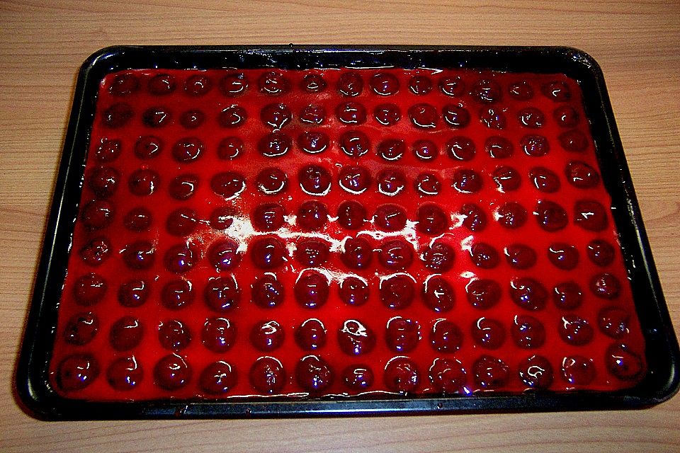 Kirsch-Schmand-Blechkuchen