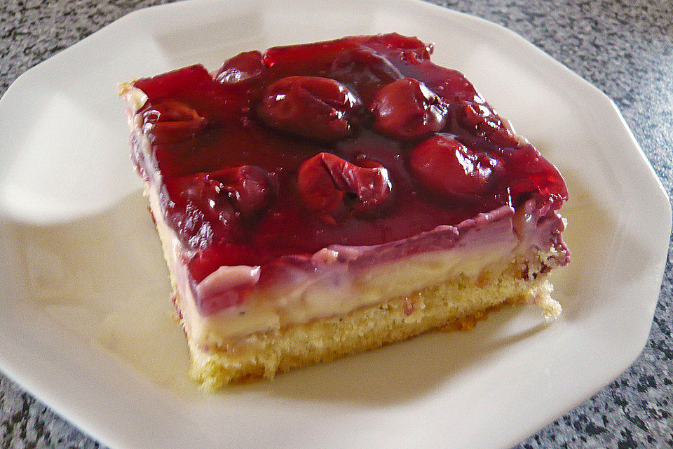 Kirsch-Schmand-Blechkuchen