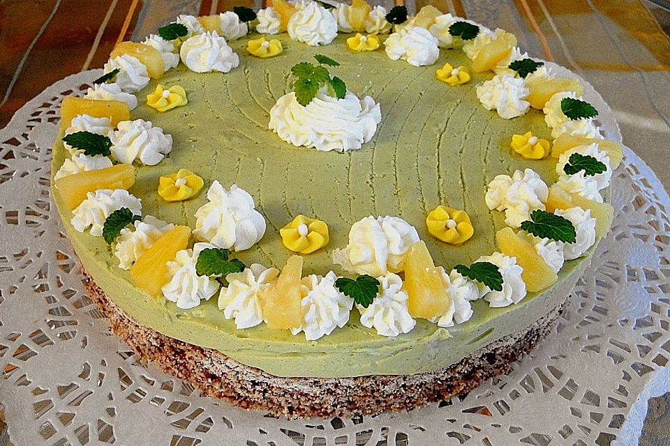 Latte Matcha Torte