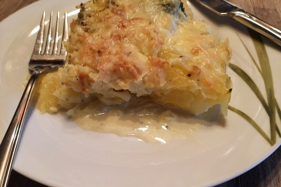 Brokkoli-Kartoffel-Gratin mit Schinken