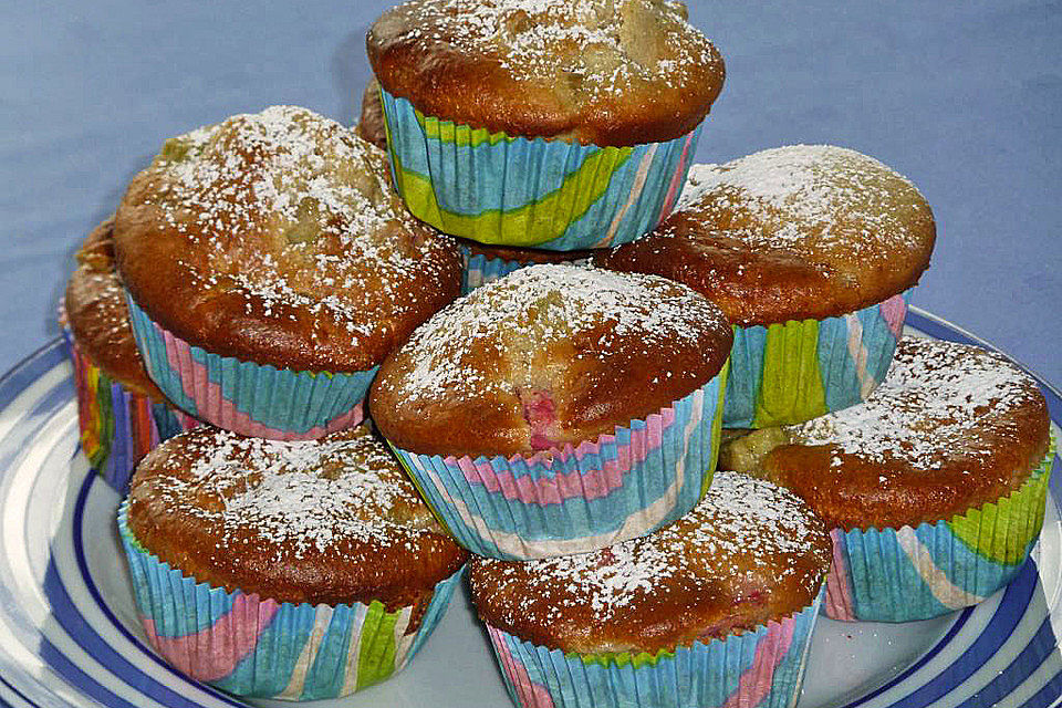 Rhabarbermuffins mit Marzipan