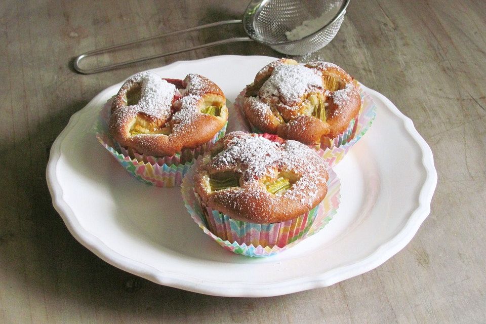 Rhabarbermuffins mit Marzipan