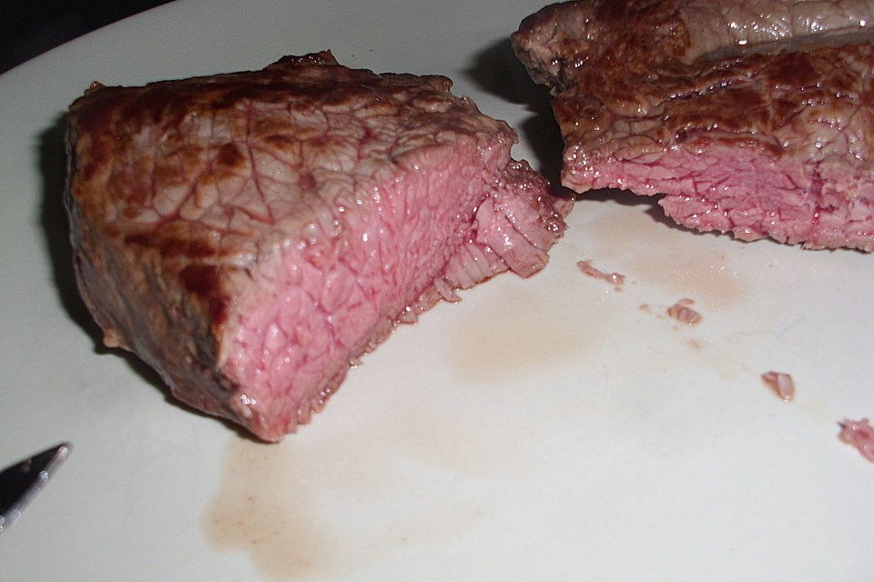 Rindersteak, Lammsteak vom Grill