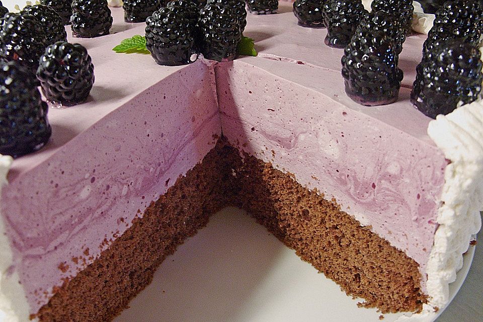 Brombeer-Joghurt-Torte