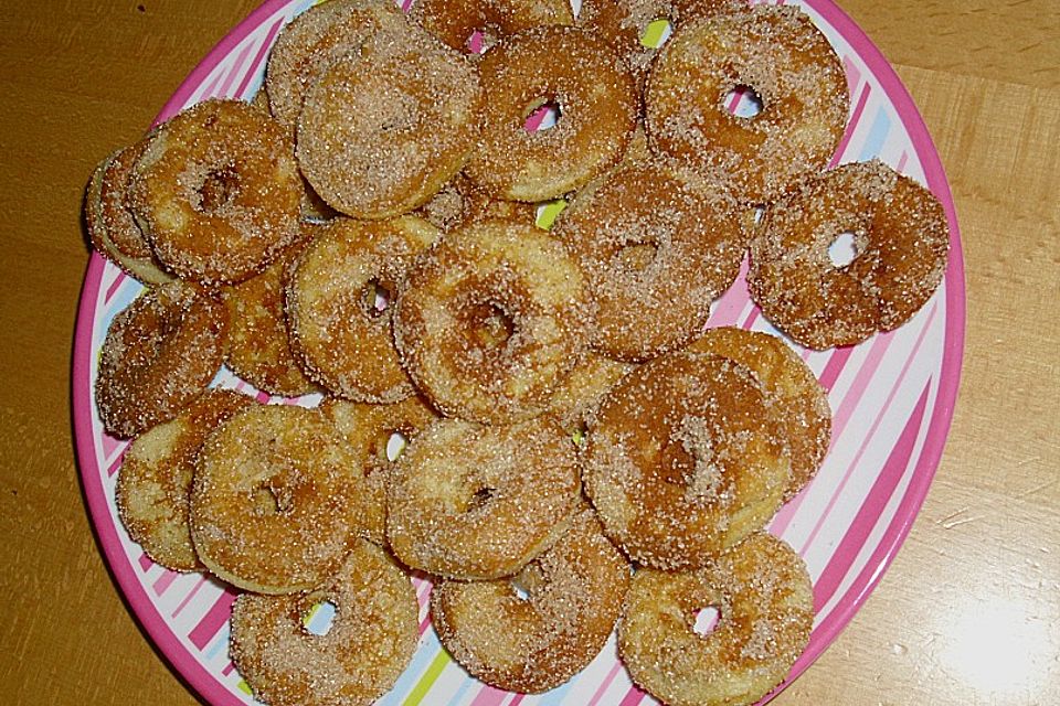 Mini Zimt-Donuts mit Kardamom