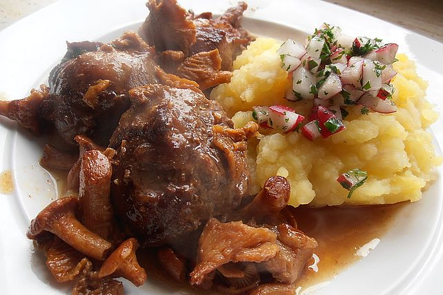 Geschmorte Schweinebäckchen nach Lothringer Art von ritterjo| Chefkoch