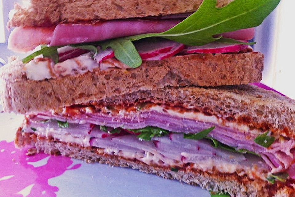 Rucola-Schinken-Sandwich