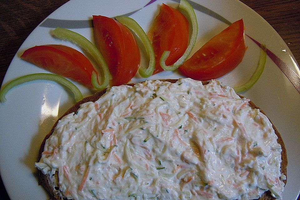 Karotten-Zucchini Krenaufstrich