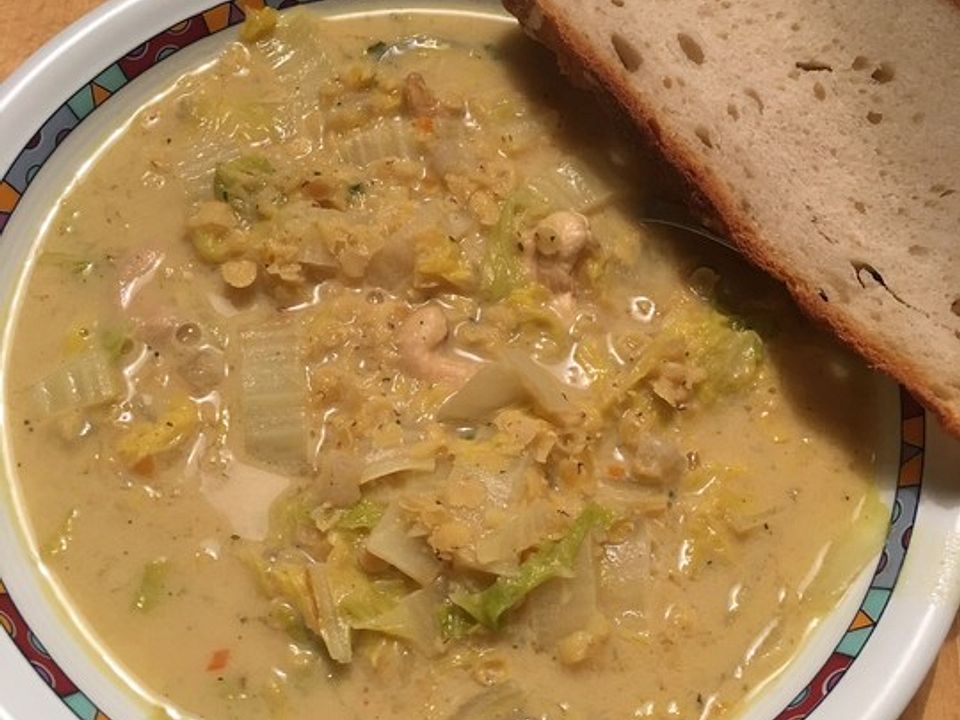 Karibische Linsensuppe mit Chinakohl