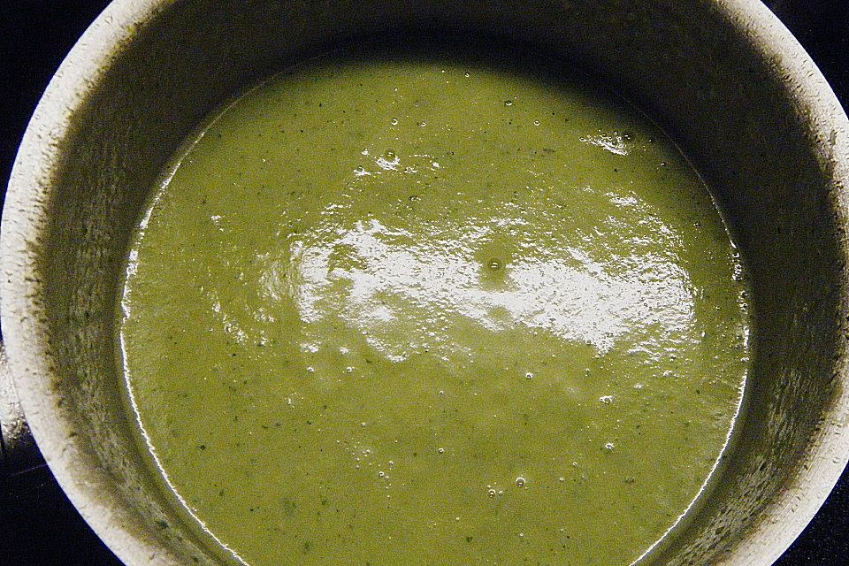 Lios Zucchini-Gurken-Suppe